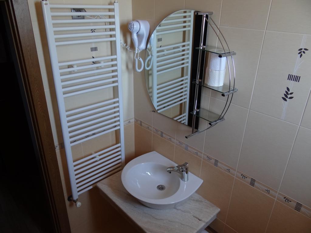 Guestrooms Struma Dolinata Strumyani Bagian luar foto