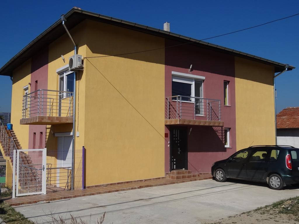 Guestrooms Struma Dolinata Strumyani Bagian luar foto