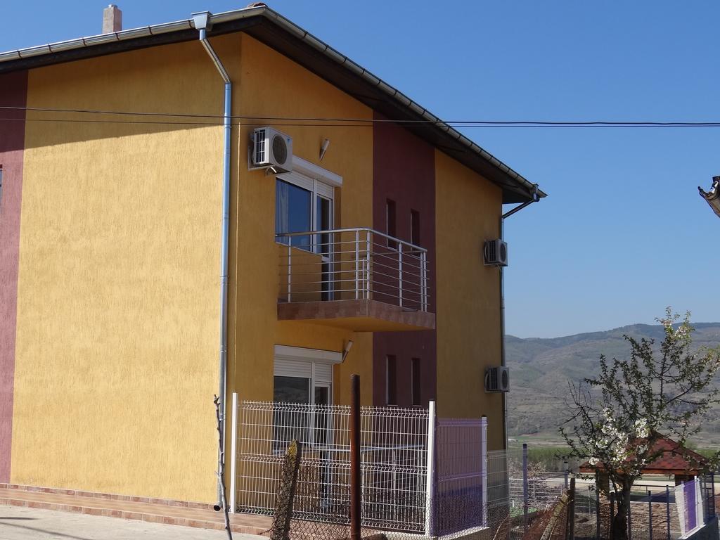 Guestrooms Struma Dolinata Strumyani Bagian luar foto