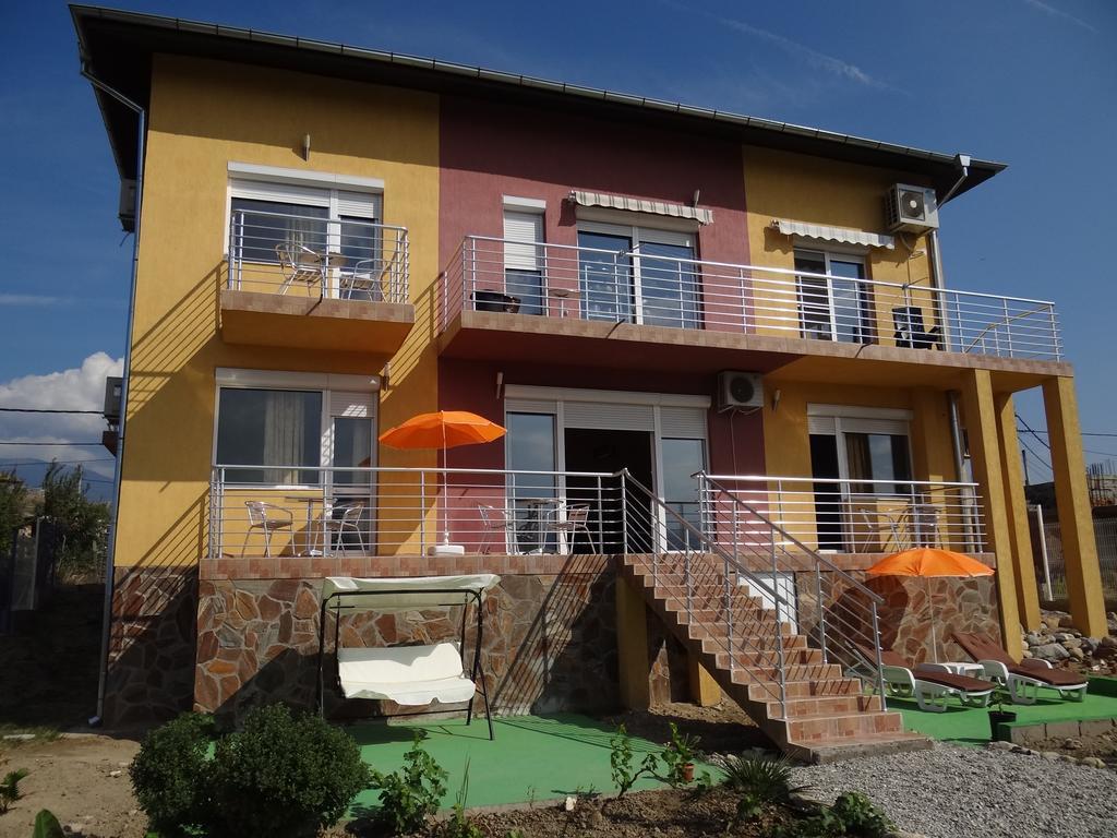 Guestrooms Struma Dolinata Strumyani Bagian luar foto